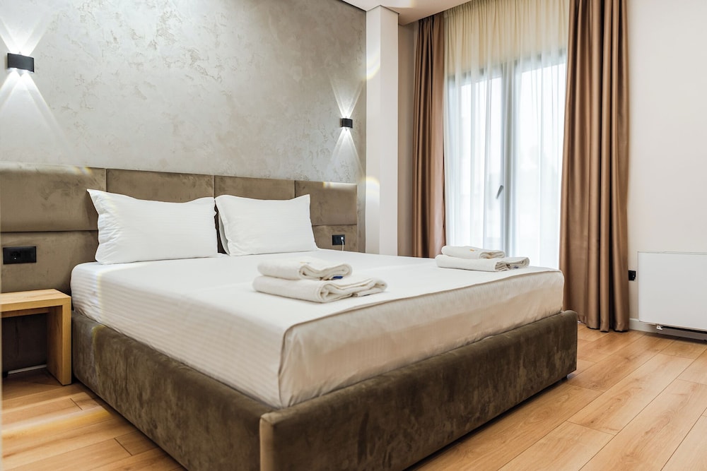 Relax Inn Hotel 12/40