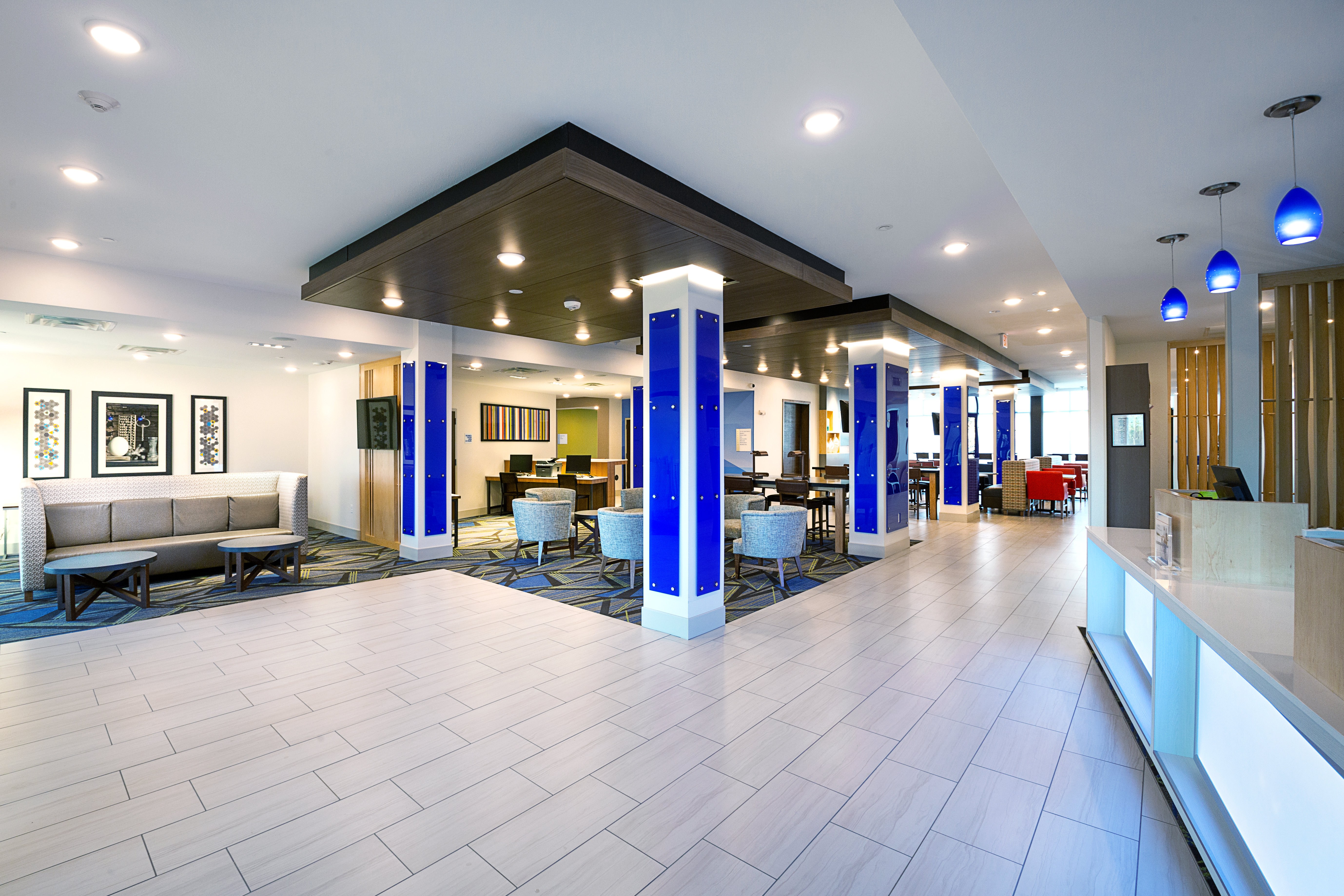 Holiday Inn Express and Suites Wentzville St Louis West 50/52