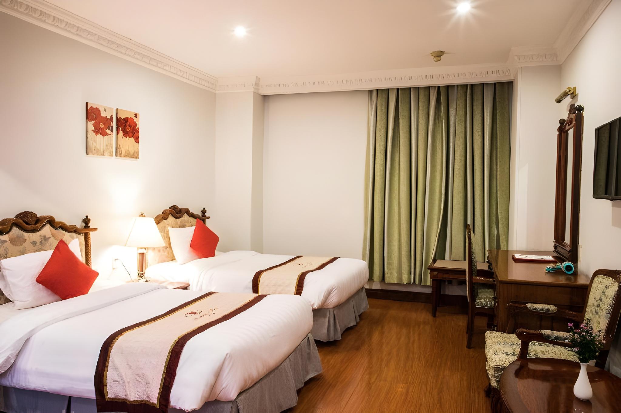 Superior, Twin Beds
