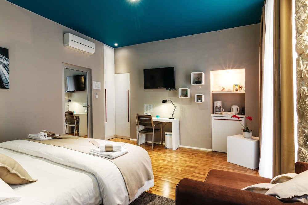 Riva Luxury Rooms 39/79