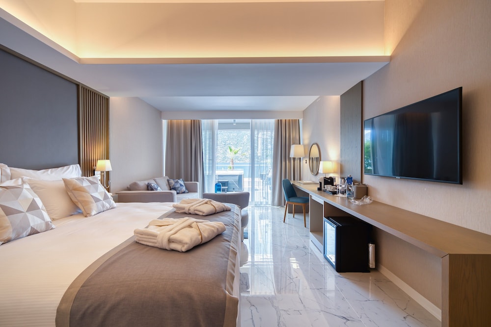 Hyatt Regency Kotor Bay Resort 13/50