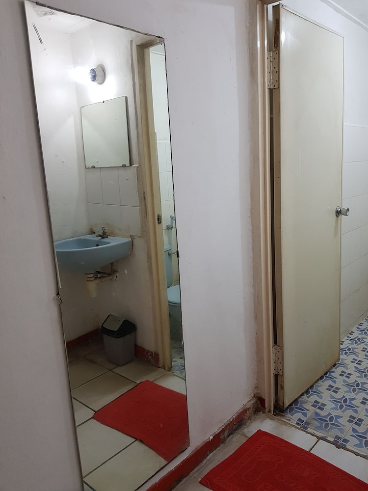 Hotel Royal Juanda 37/38