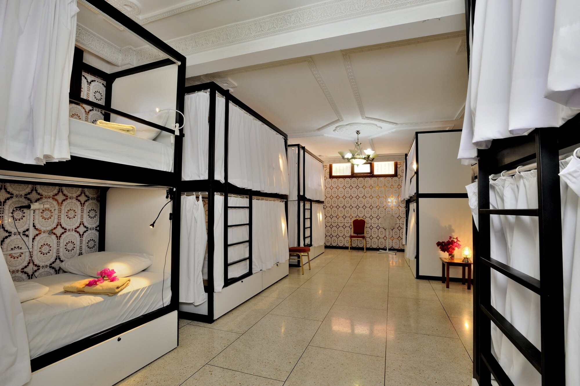 MIXED DORM, JASMIN, SUPERIOR, 2 BATHROOMS