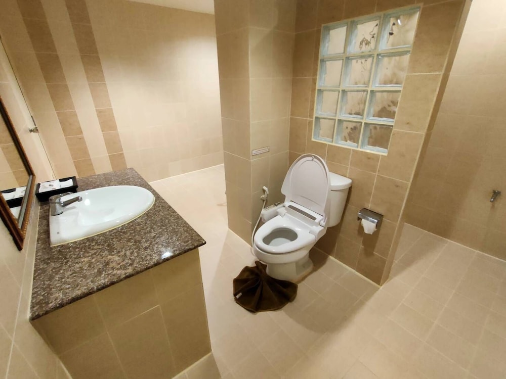 Rayong Lanna Hotel 32/56
