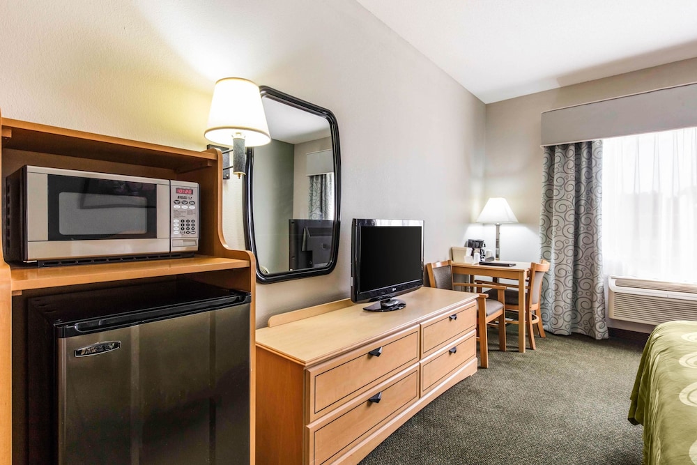 Quality Inn and Suites Pearl-Jackson 24/36
