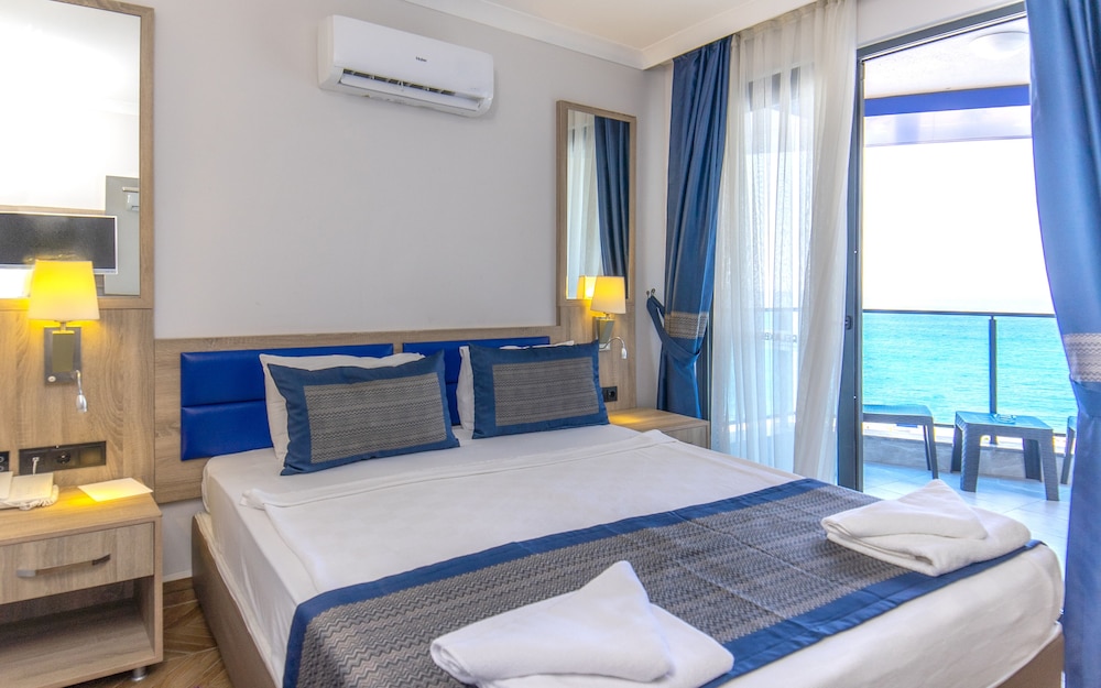 Relax Beach Hotel 11/50