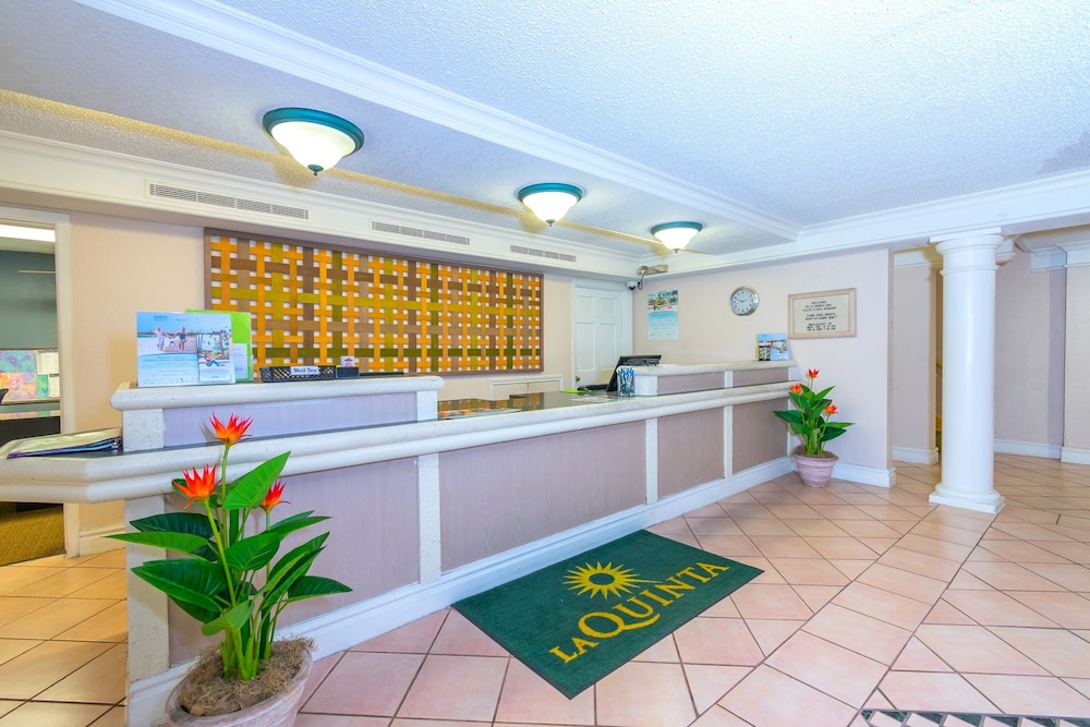 La Quinta Inn Clute Lake Jackson 10/36