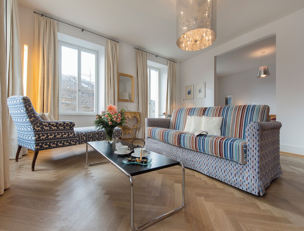 Hotel Saratz 22/37