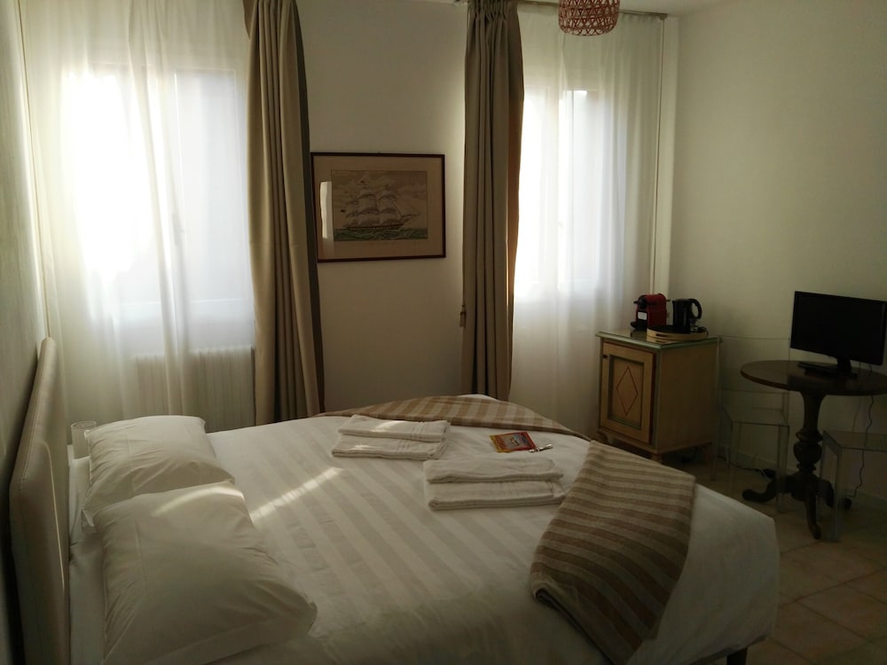 Butterfly Guest House 11/41