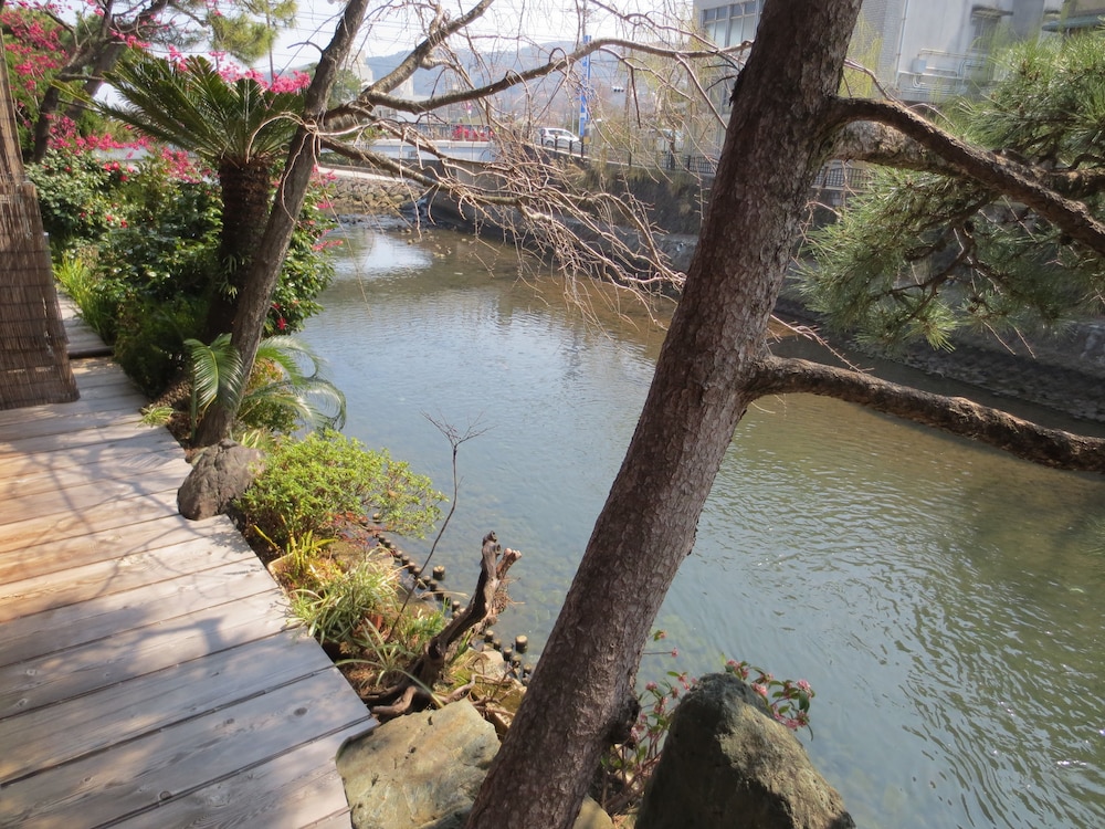 Historical Ryokan Hostel K's House Ito Onsen - Hostel 42/50