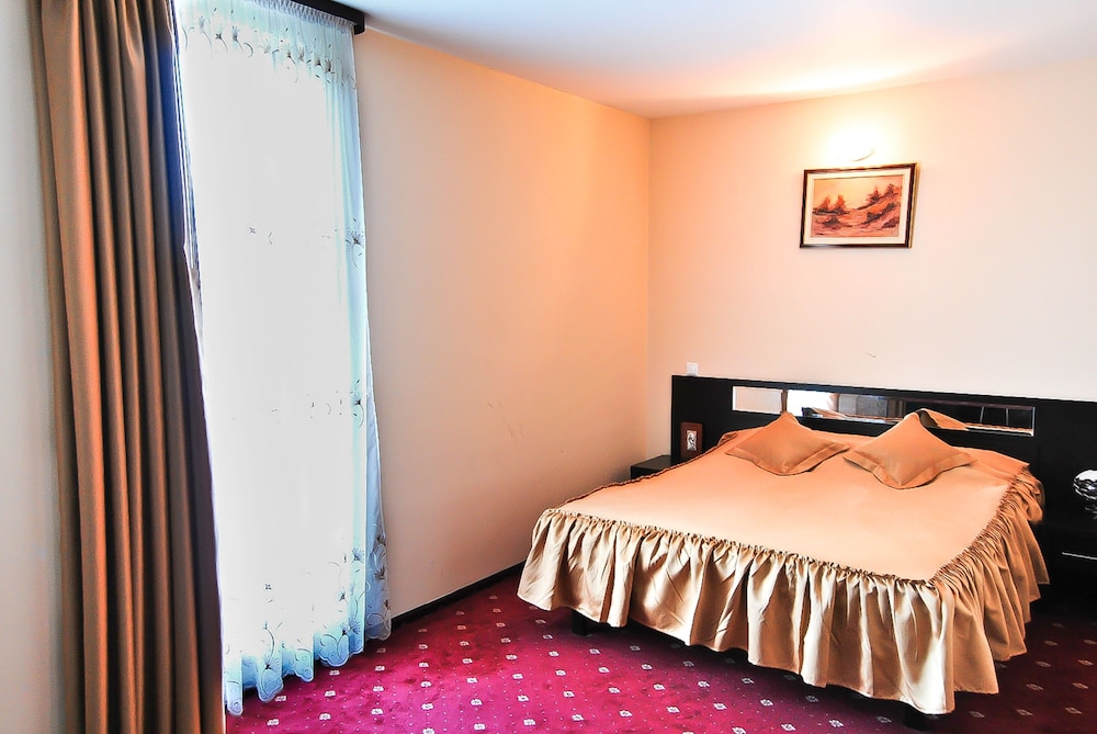 Magic Trivale Hotel 6/34