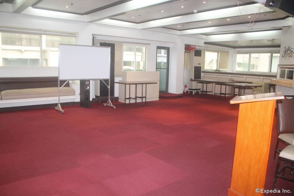 The Charter House 63/71