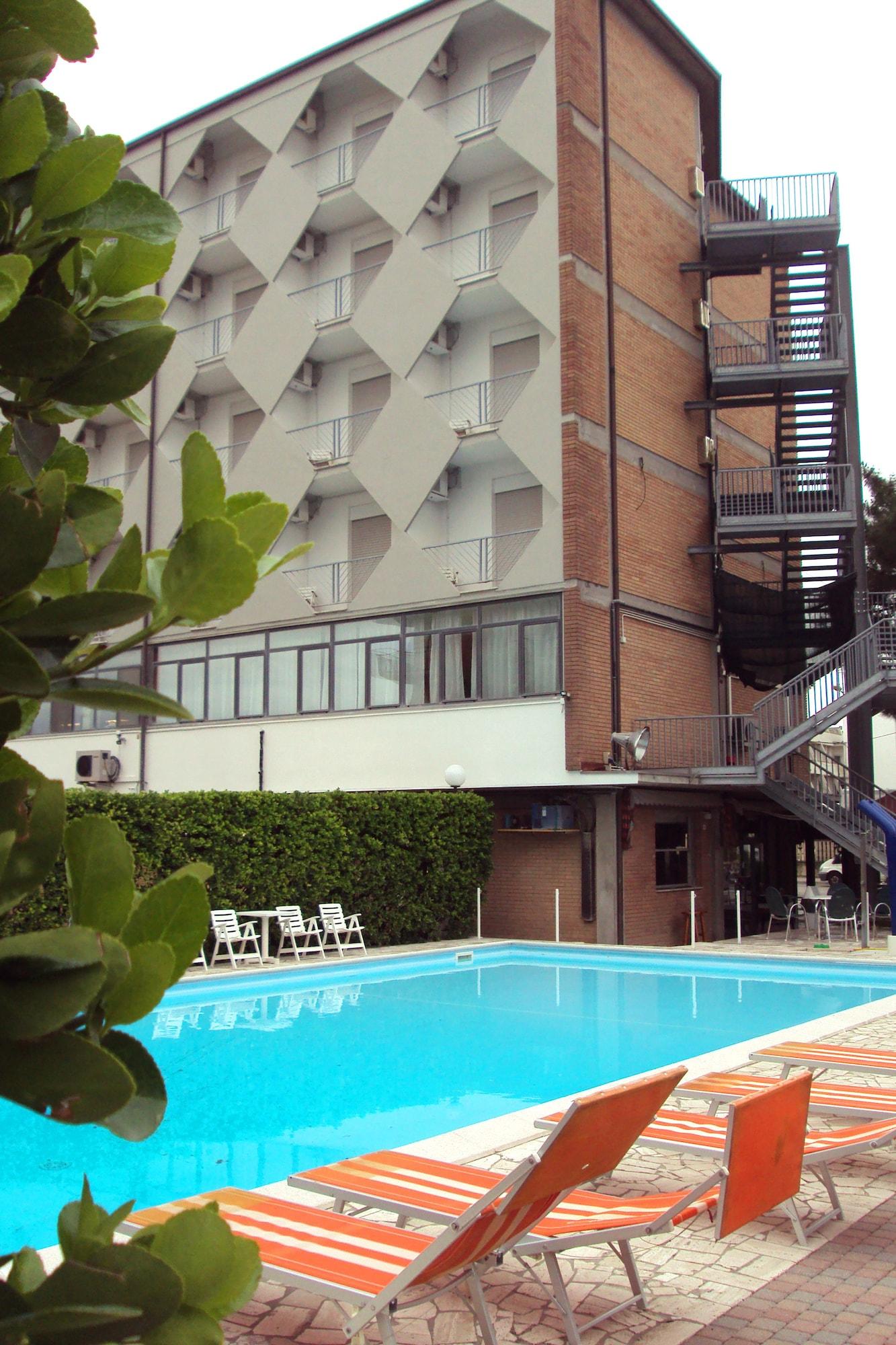 Hotel Quadrifoglio 2/13