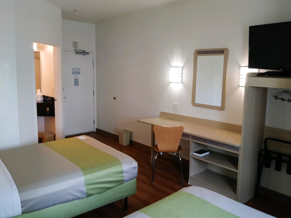 Motel6 Brownsville, TX 31/70