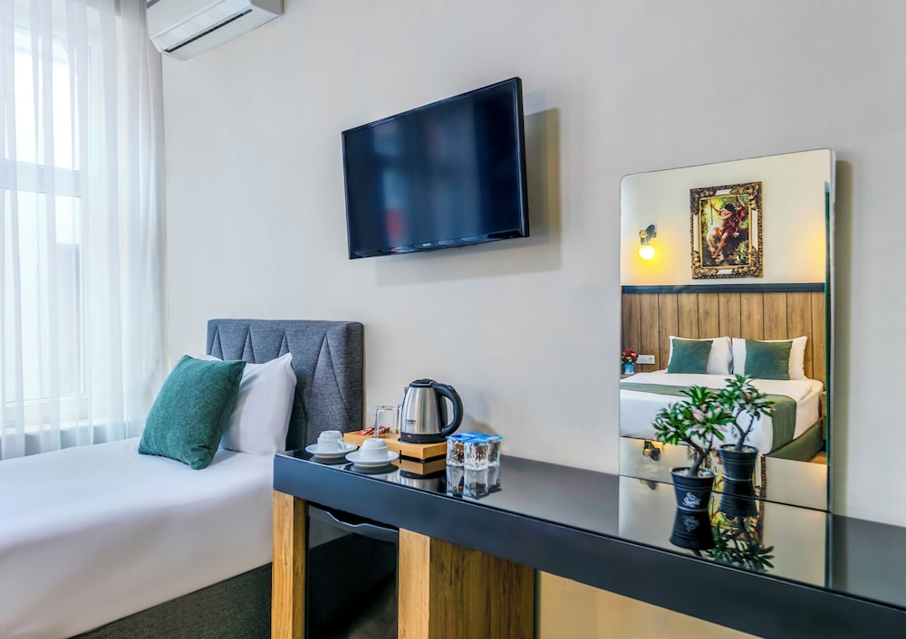La Pera Suites 28/36