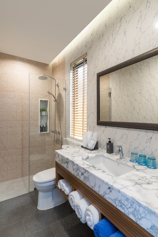 Vann Hua Hin Resort 48/50