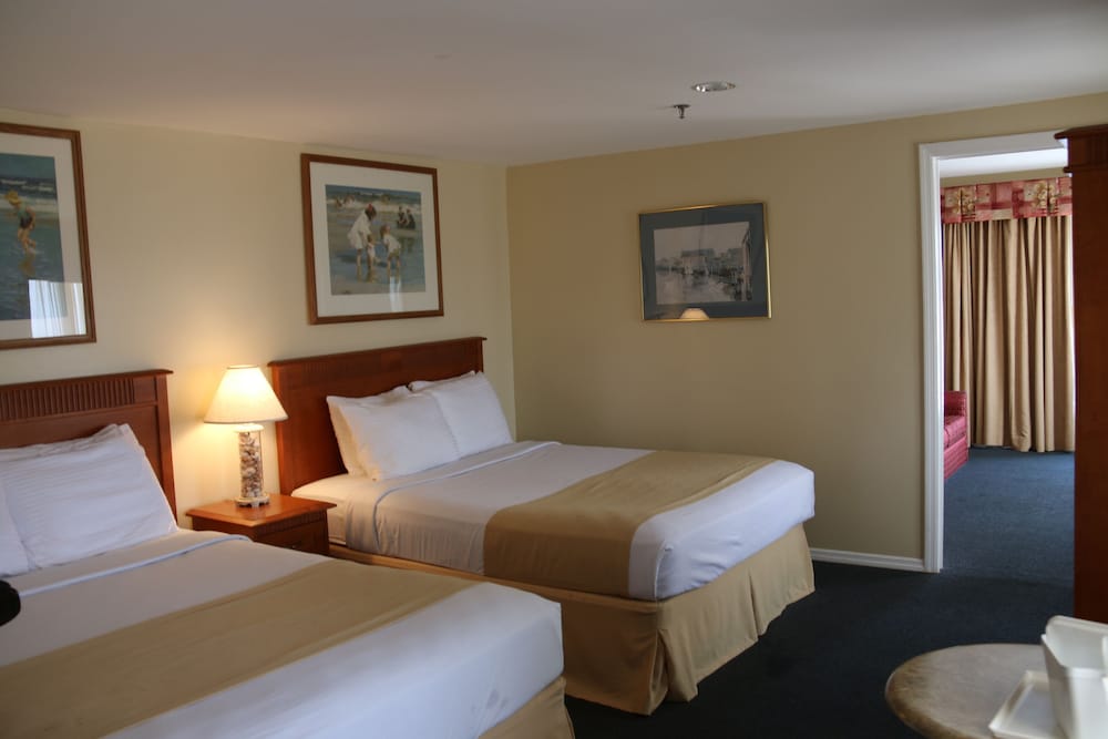 The White Sands Oceanfront Resort & Spa 16/70