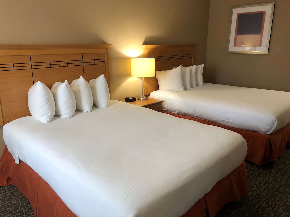Best Western Aladdin Inn 17/38