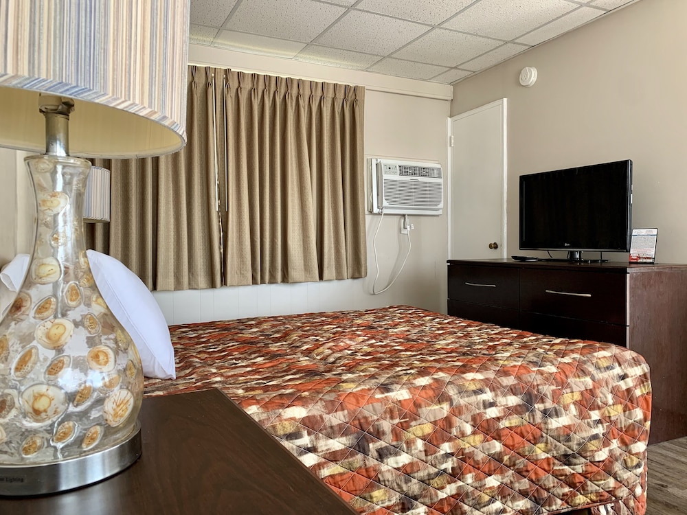 Cabana Motel 19/34