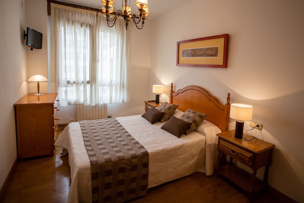 Gestion de Alojamientos Rooms 28/50