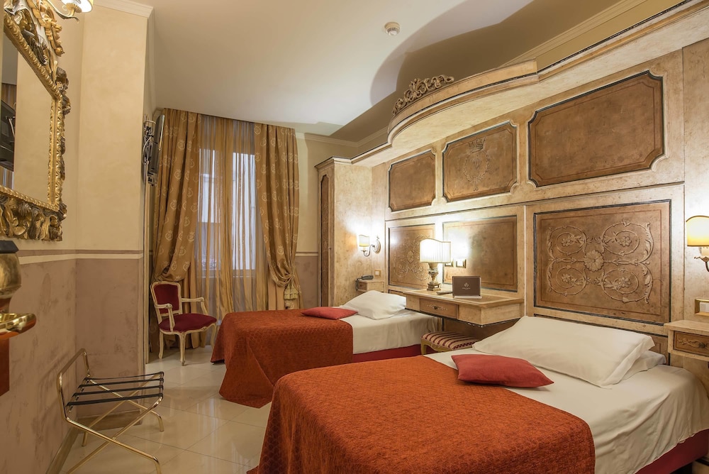 Room Select Via Veneto 16/50