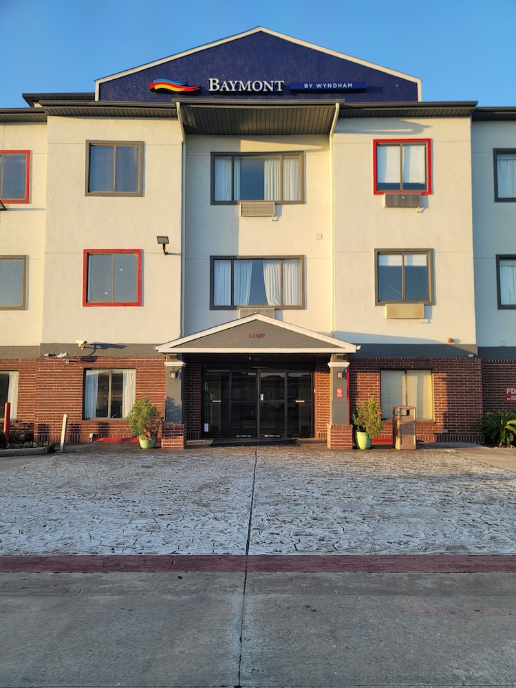 Baymont by Wyndham Houston Brookhollow 76/80
