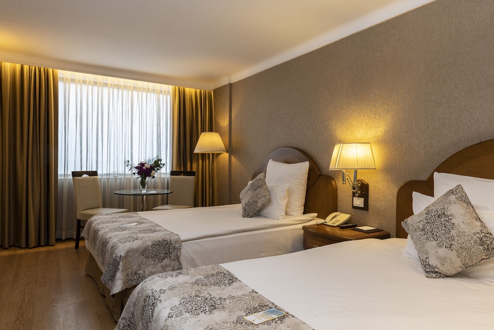 Barcelo Ankara Altinel 19/48