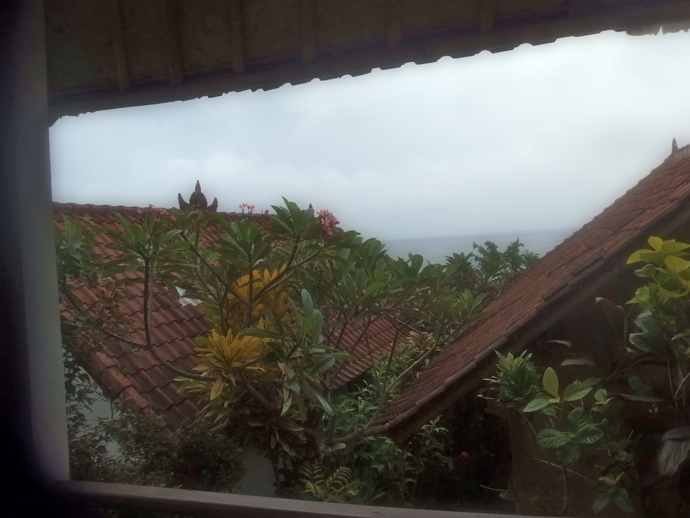 Bukit Indah Home Stay 43/50