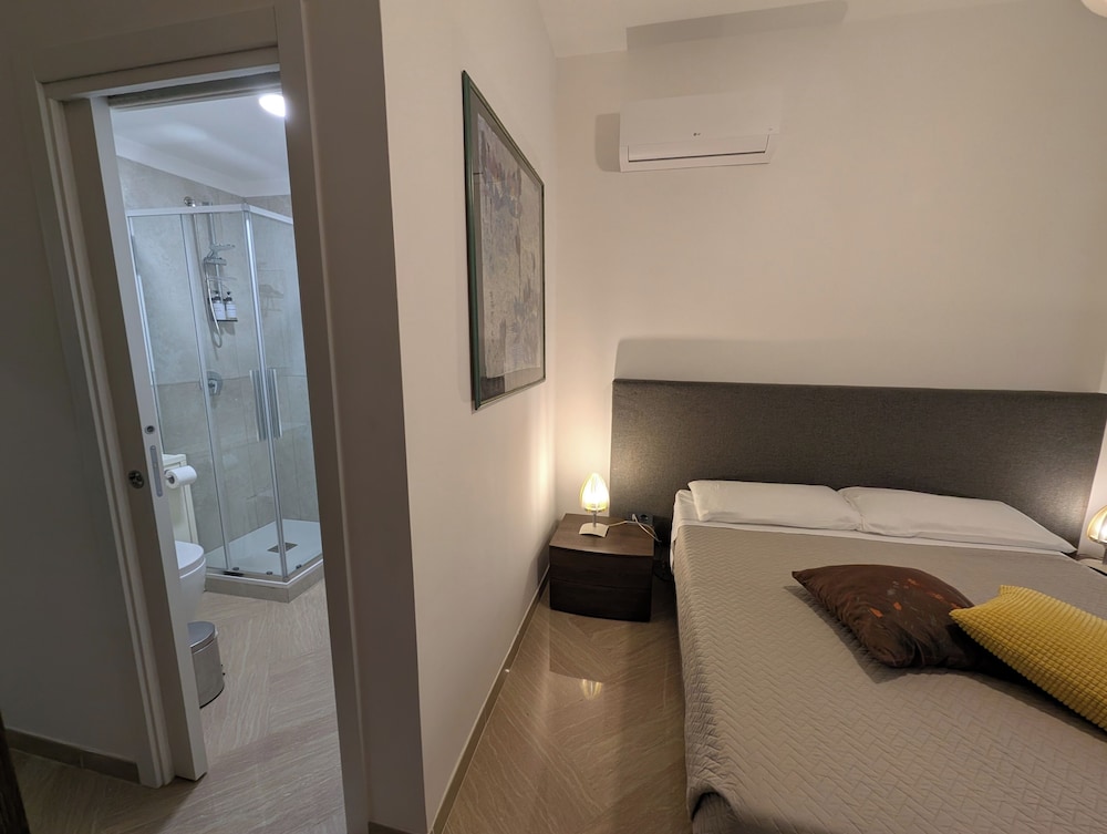 Napoli City Inn B&B 3/31