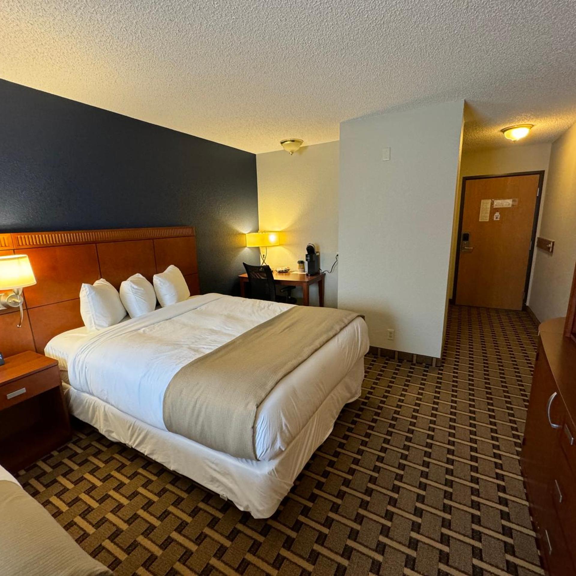 Crossroads Hotel 7/29