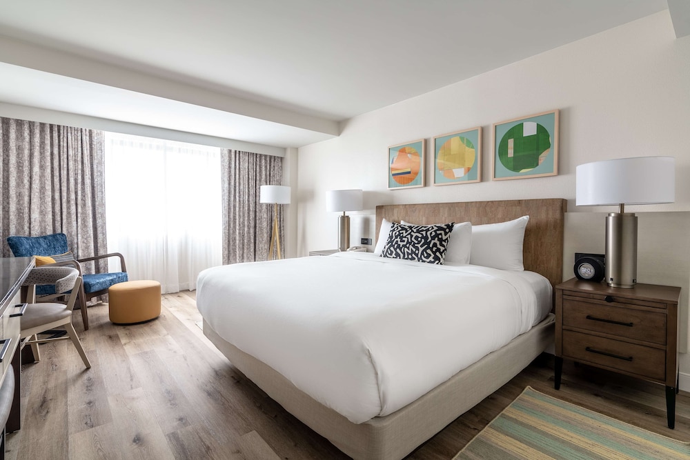 Sonesta Irvine John Wayne Airport 23/75