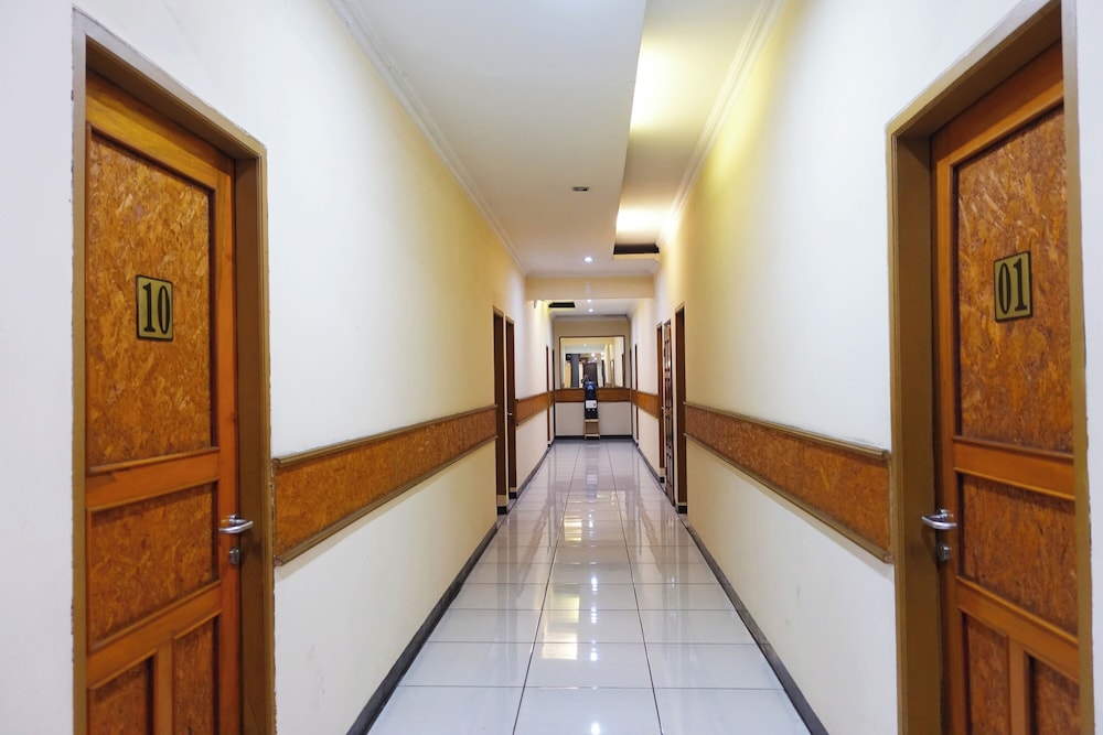 Saung Balibu Hotel 49/68