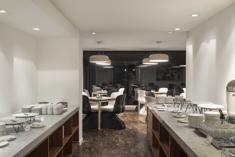 S33 Compact Sukhumvit Hotel 67/78