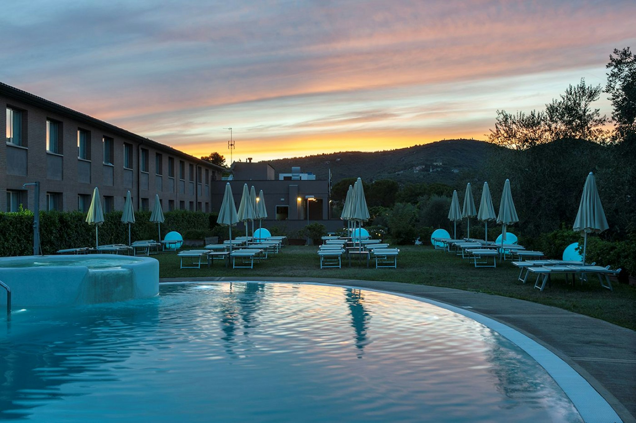 La Meridiana Bleisure Hotel 49/50
