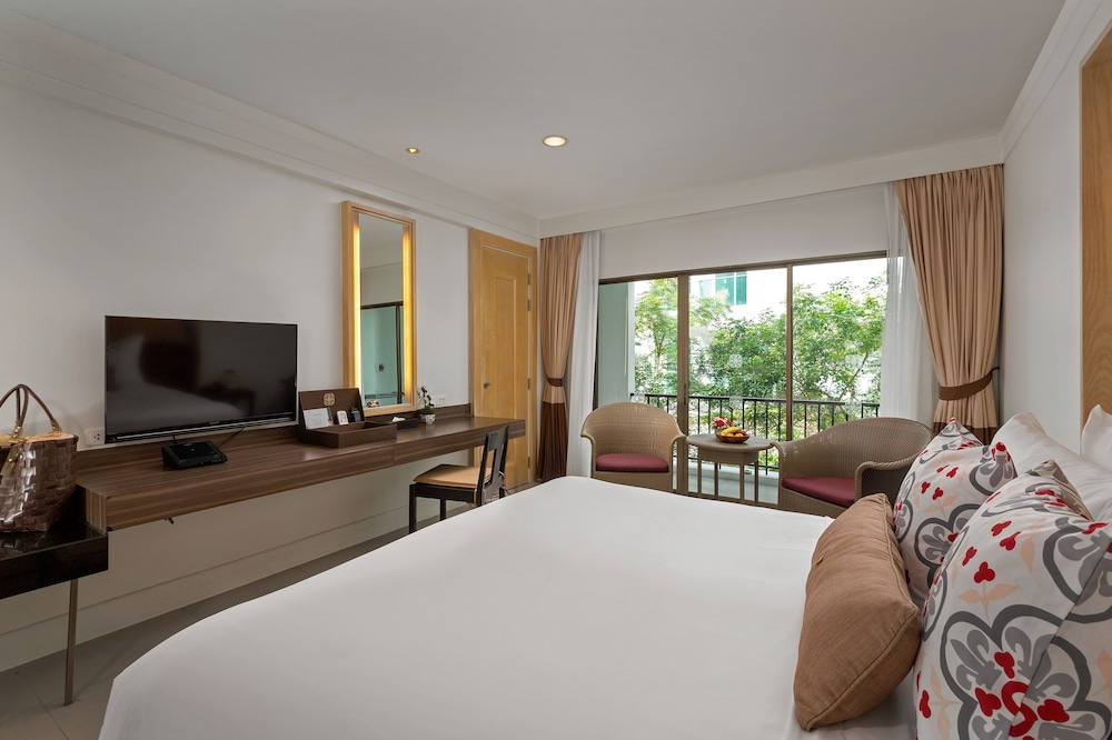 Sawaddi Patong Resort & Spa 28/75