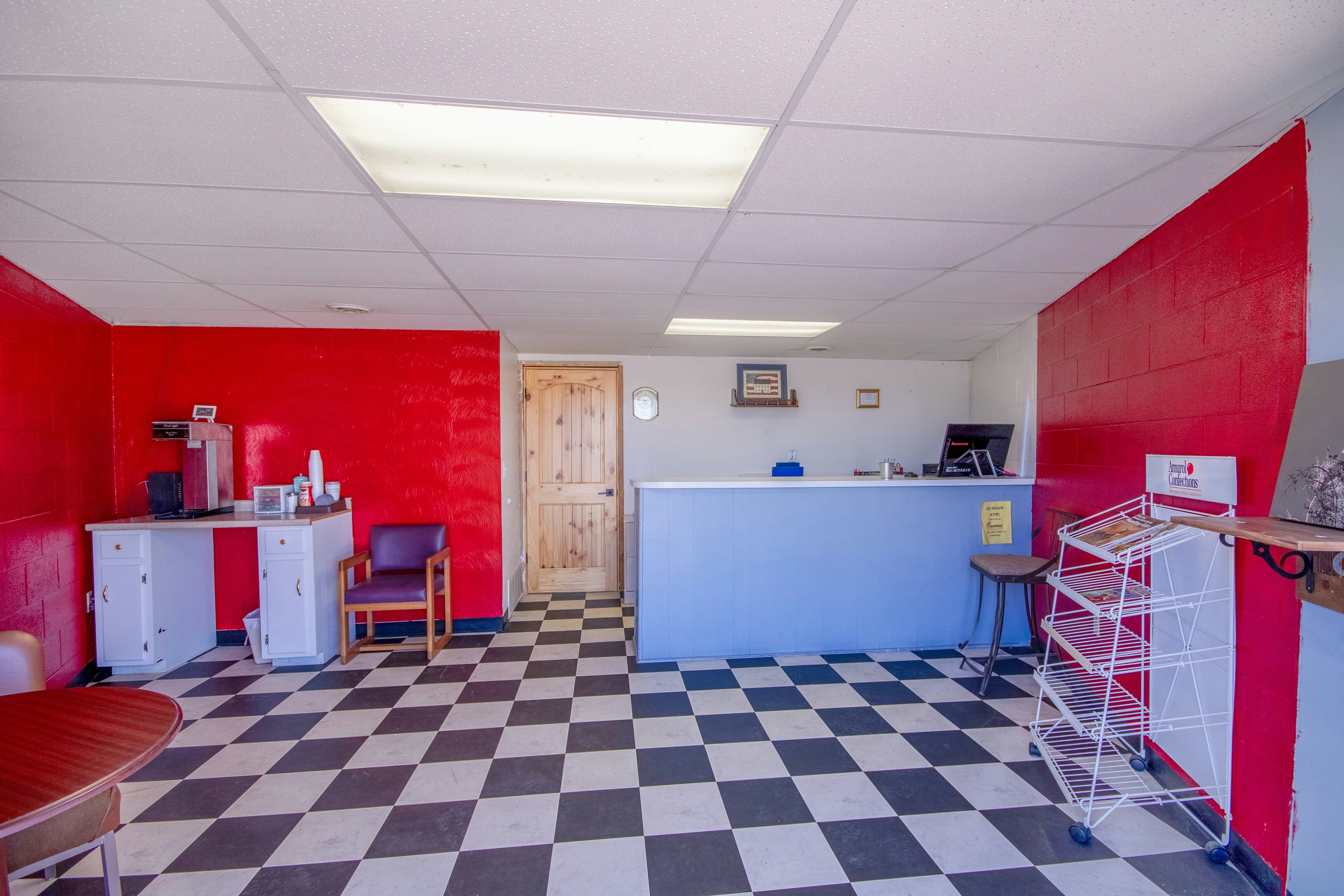 OYO Crossroads Inn 8/42