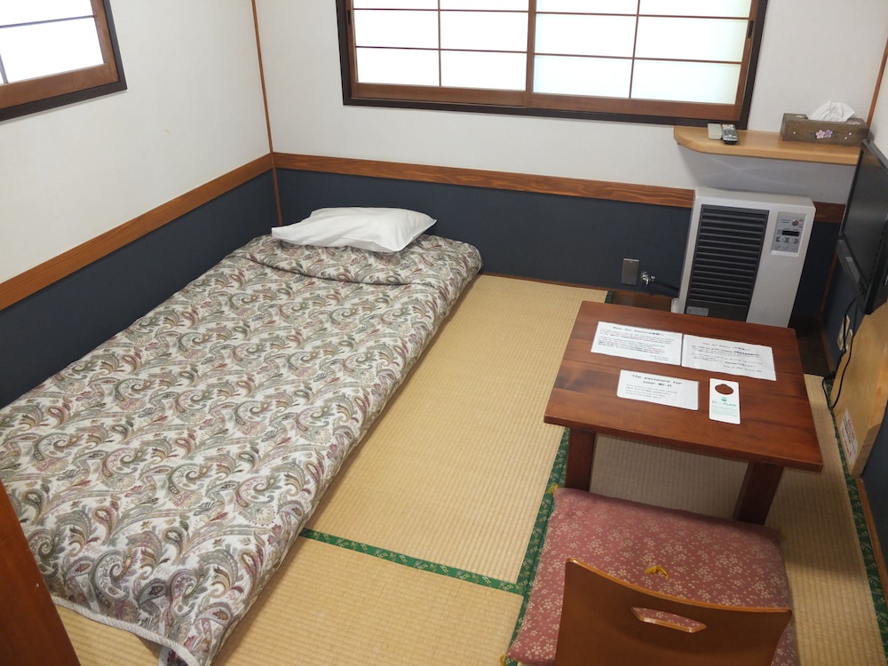 Turtle Inn Nikko 29/63