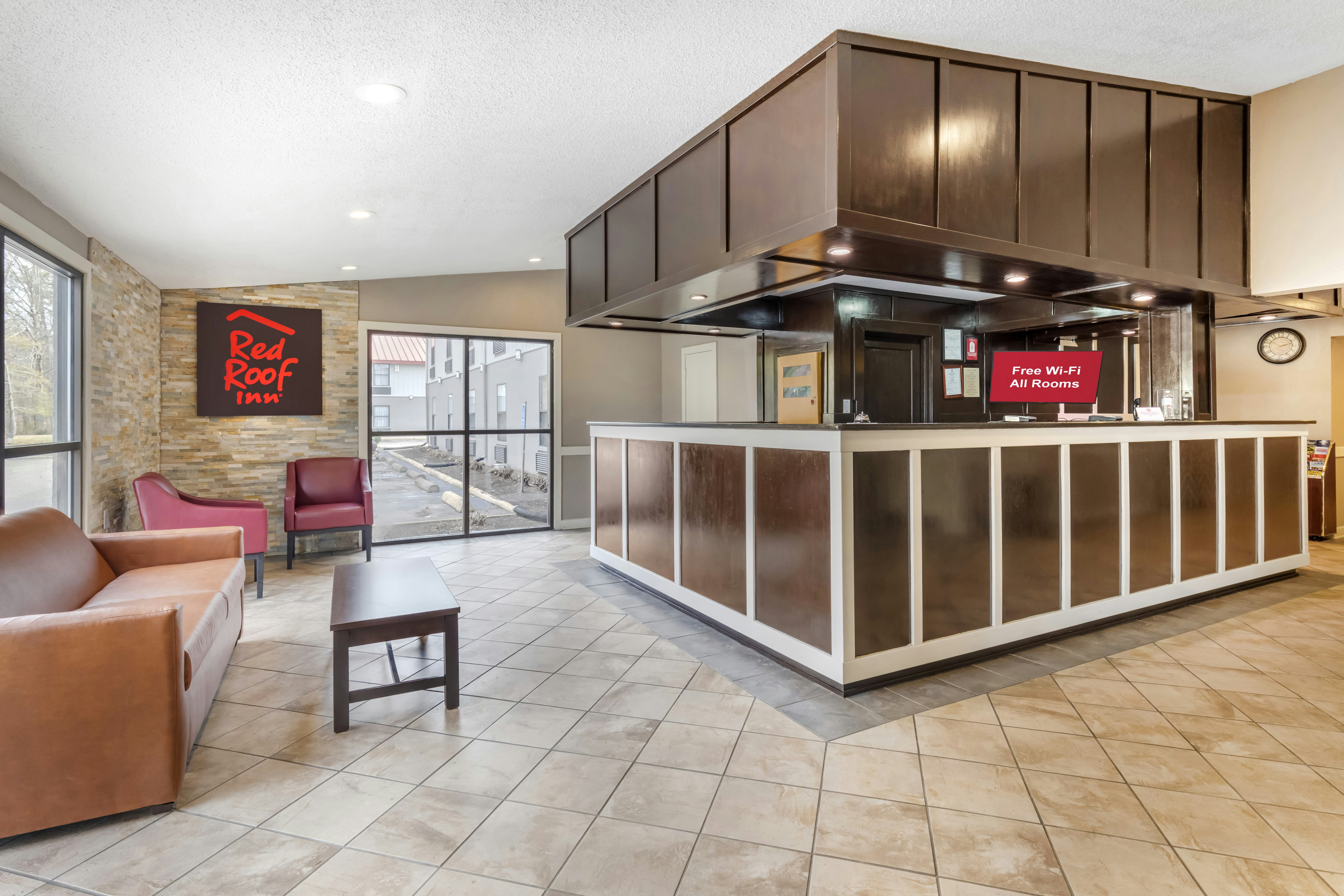 Red Roof Inn & Suites Newport News 3/48