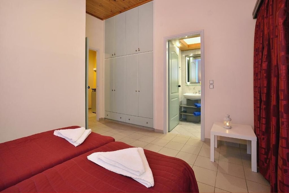 Mythos Platanias Apartments 26/61