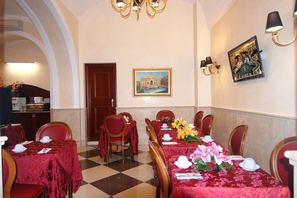 Hotel Campidoglio 40/51