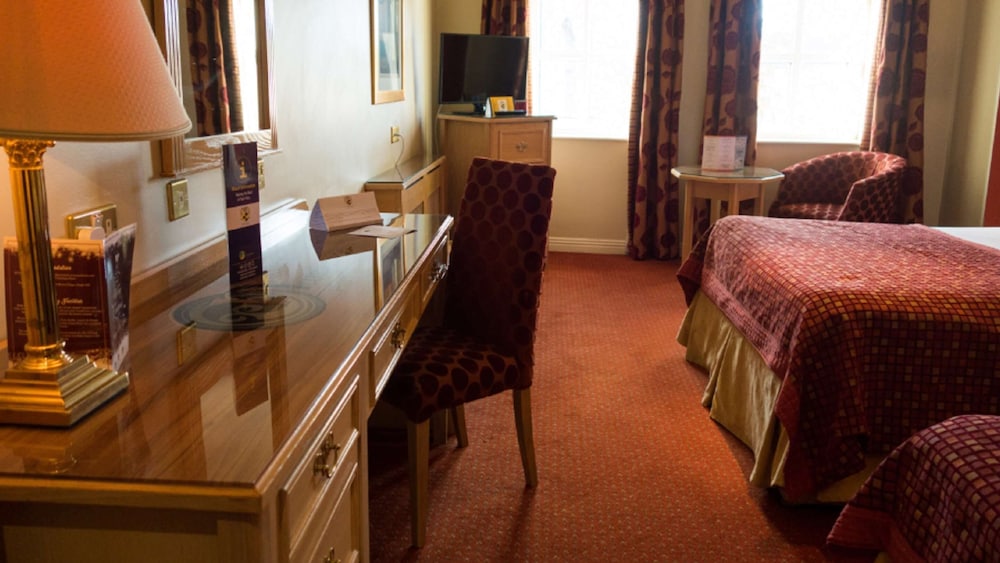 NEWGRANGE HOTEL 17/60