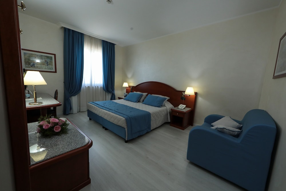 Edra Palace 30/75