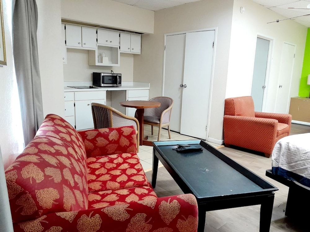 Budgetel Inn and Suites Fort Gordon Augusta 24/50