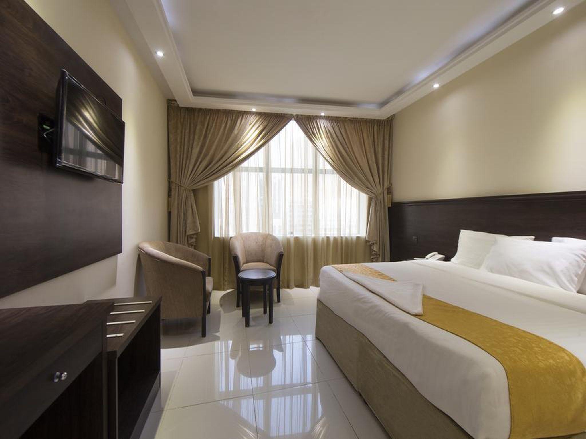 2 Bedroom Suite