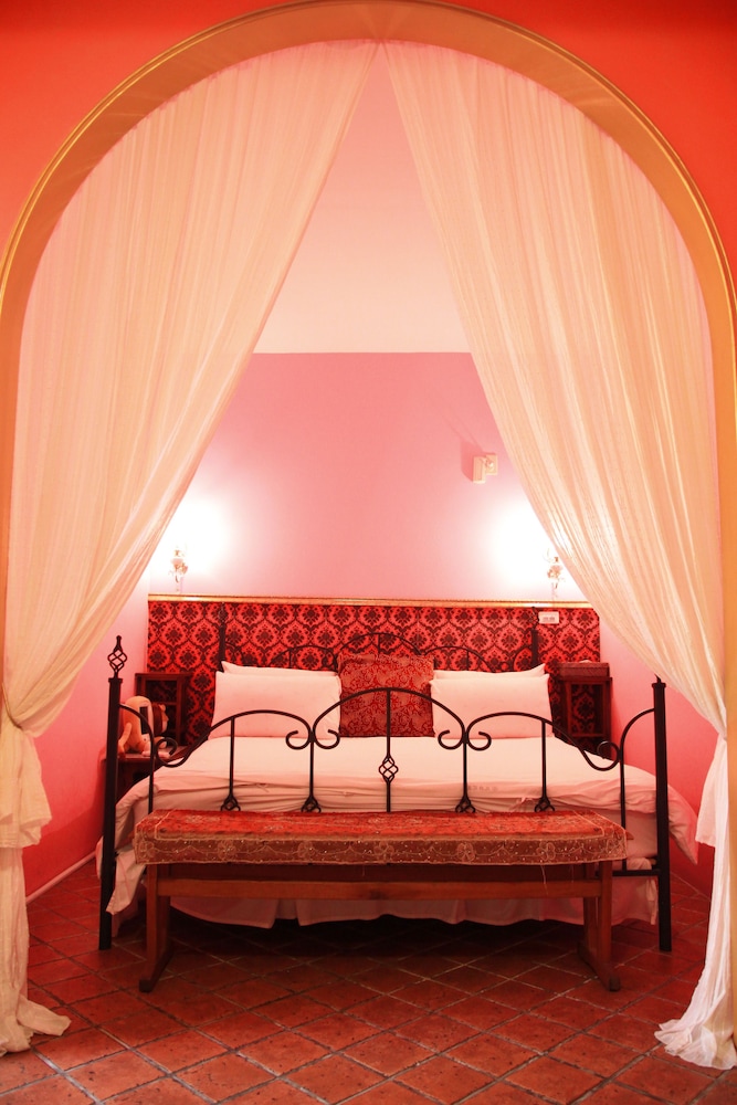 Raid Gardden Boutique Hotel 36/49