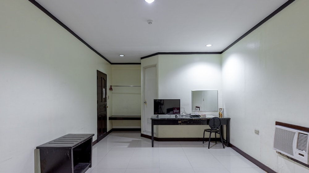 Check Inn Hotel - Bacolod 19/19