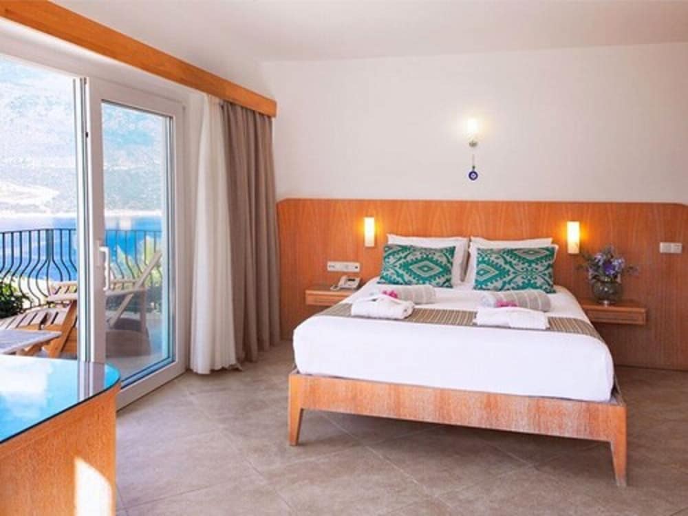 Lighthouse Hotel Kas 23/79