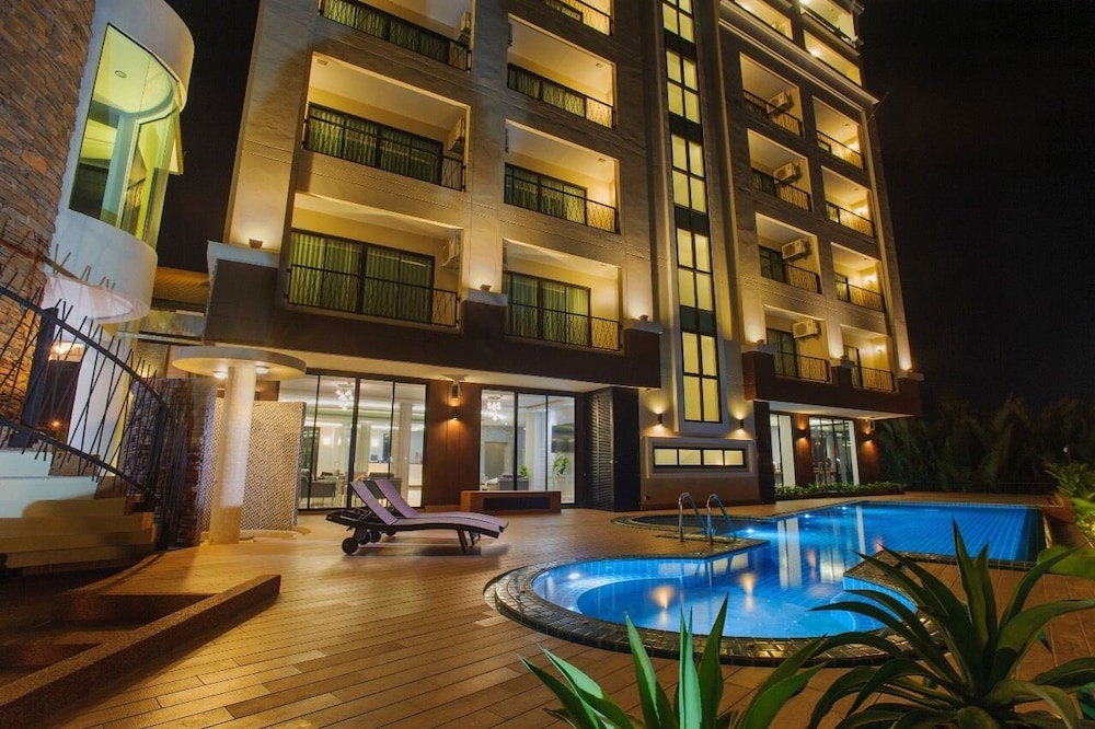 Coco View Hotel 2/67
