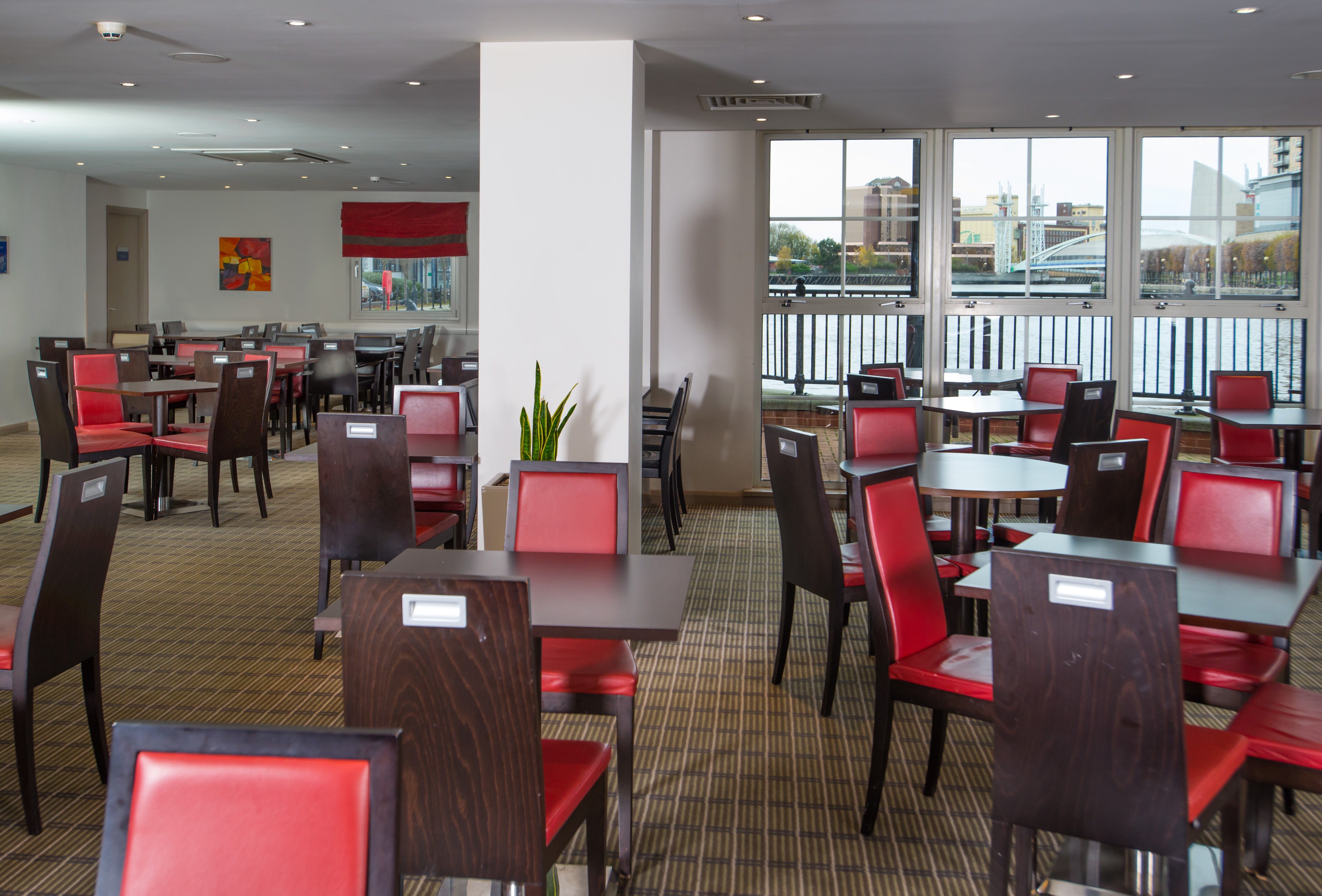 Holiday Inn Express Manchester - Salford Quays 15/27