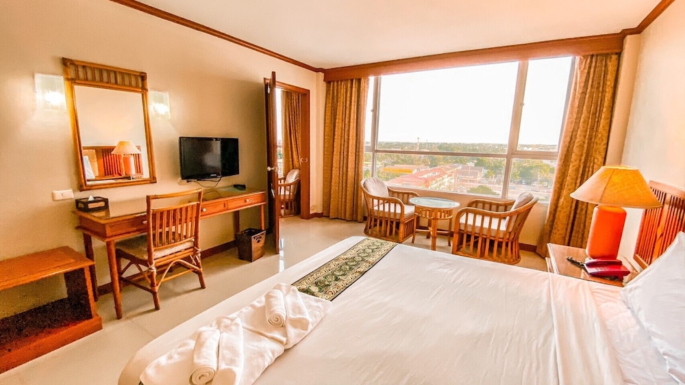 K Park Grand Hotel 27/76